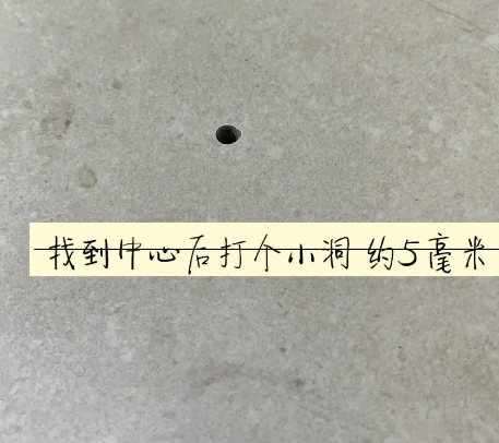 永济瓷砖空鼓维修公司专业解答在瓷砖铺贴过程中，如果砂料搅拌不均匀，将会带来以下问题